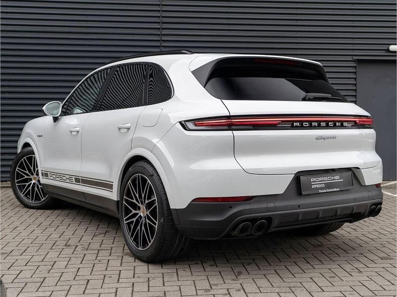 Gebraucht Porsche Cayenne 470 PS (345 kW) 2024 Weiss SUV