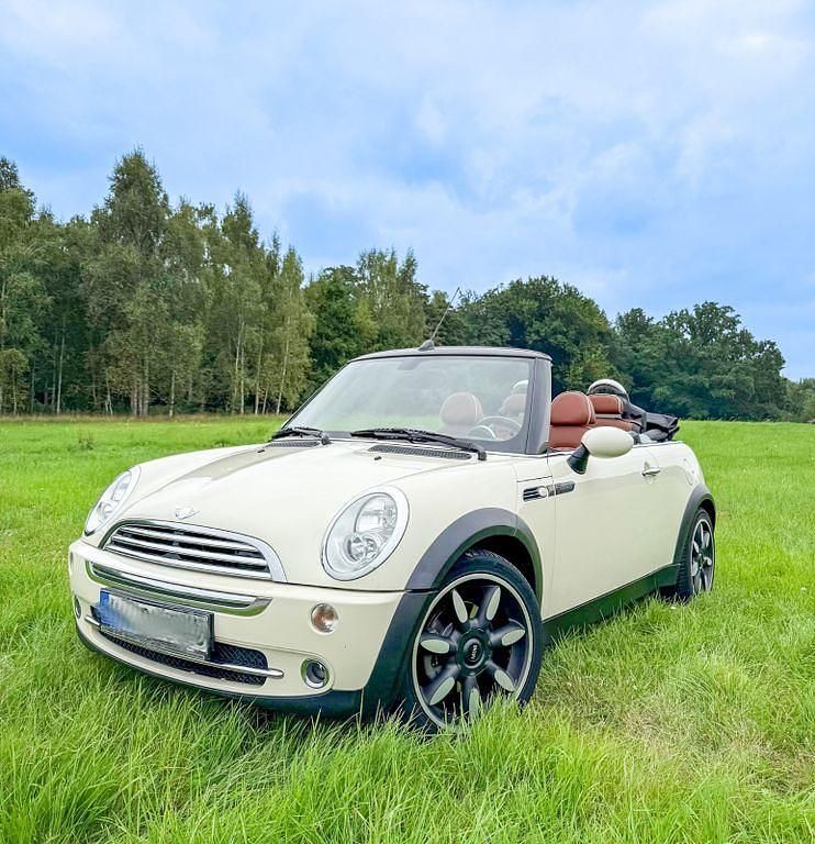 Beige Gebraucht 2007 Mini Cooper Cabriolet Cabrio | 6.950 € (Fairer Preis) - Bild 1/4
