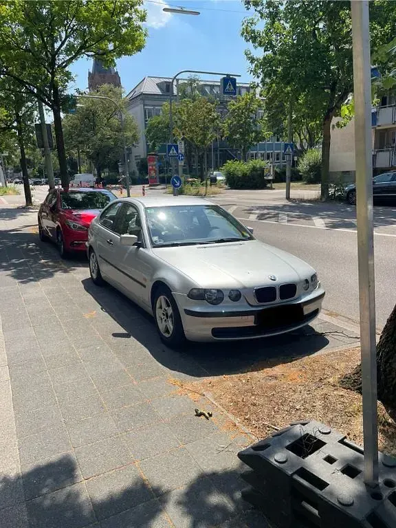 Gebraucht BMW 316 116 PS (85 kW) 2002 Grau Limousine