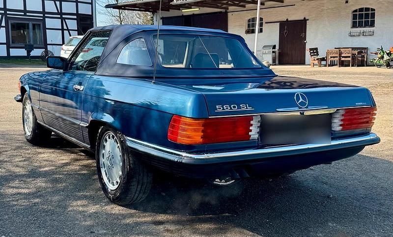 Gebraucht Mercedes 560 231 PS (169 kW) 1987 Blau Cabrio