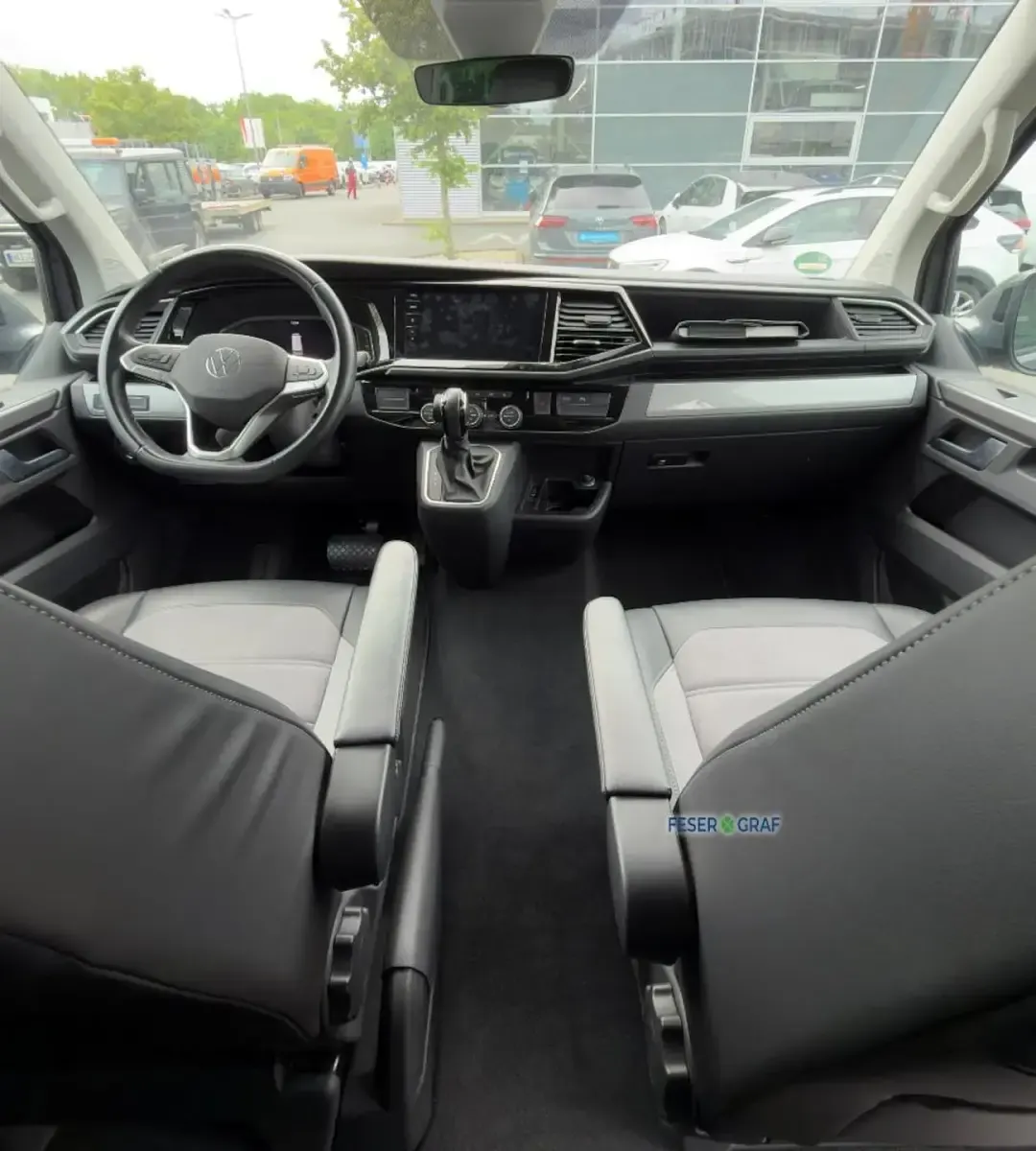 Używany VW Multivan Generation Six 204 KM (150 kW) 2022 Minivan