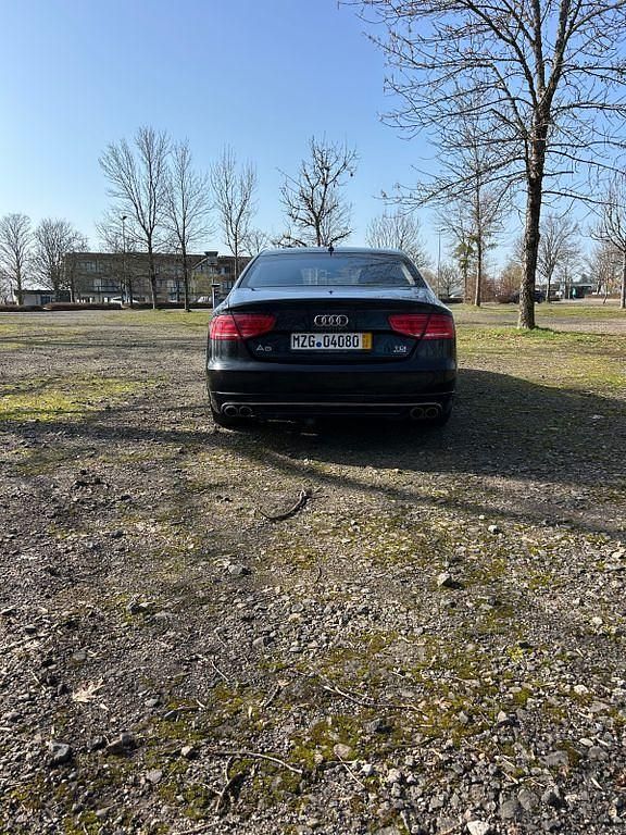 Gebraucht Audi A8 Ambiente 351 PS (258 kW) 2011 Schwarz Limousine