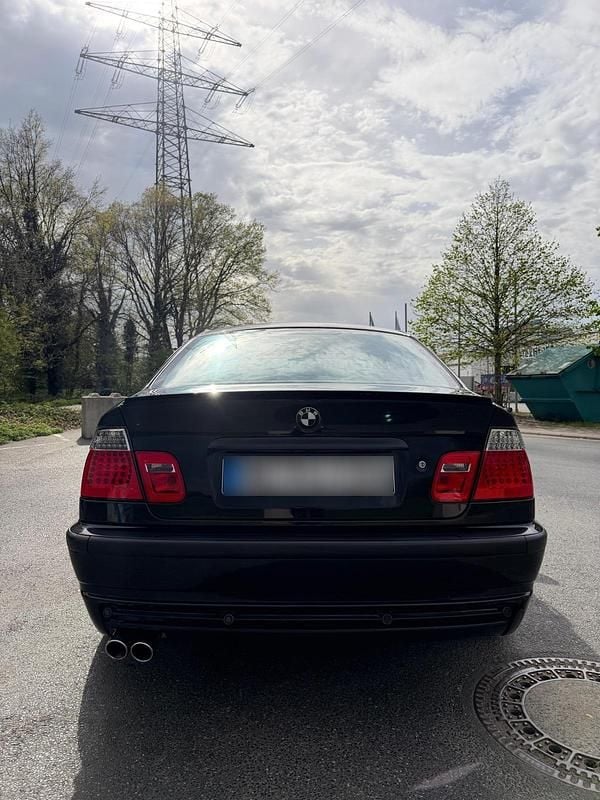 Gebraucht BMW 330 231 PS (169 kW) 2001 Schwarz Limousine