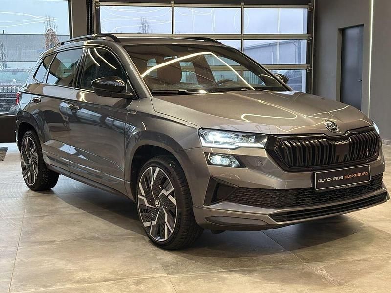 Gebraucht Skoda Karoq SportLine 150 PS (110 kW) 2022 Grau SUV