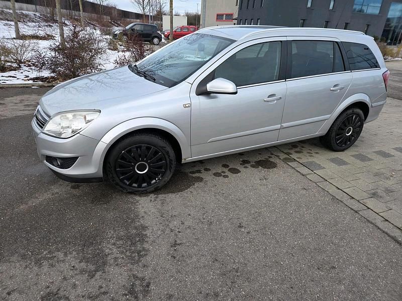 Silber Gebraucht 2008 Opel Astra Kombi | 960 € (Superpreis) - Bild 1/4