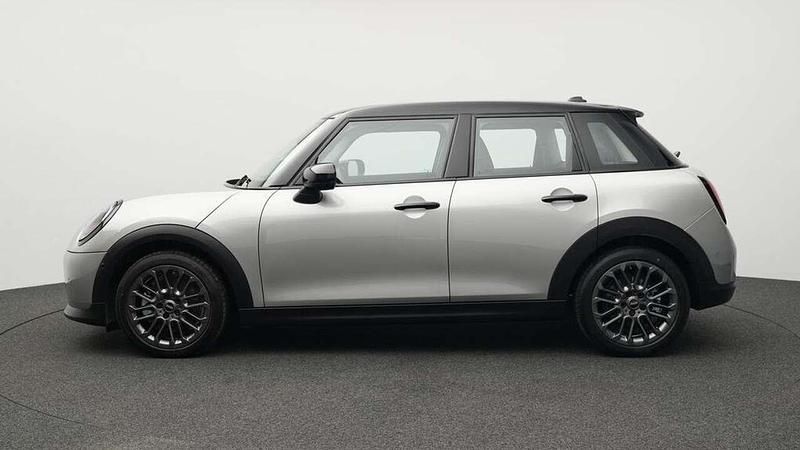 Usata Mini Cooper Classic 156 CV (114 kW) 2024 Grigio Utilitaria
