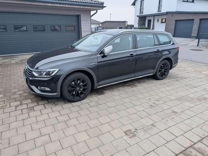Gebraucht VW Passat Alltrack 190 PS (139 kW) 2018 Schwarz Kombi