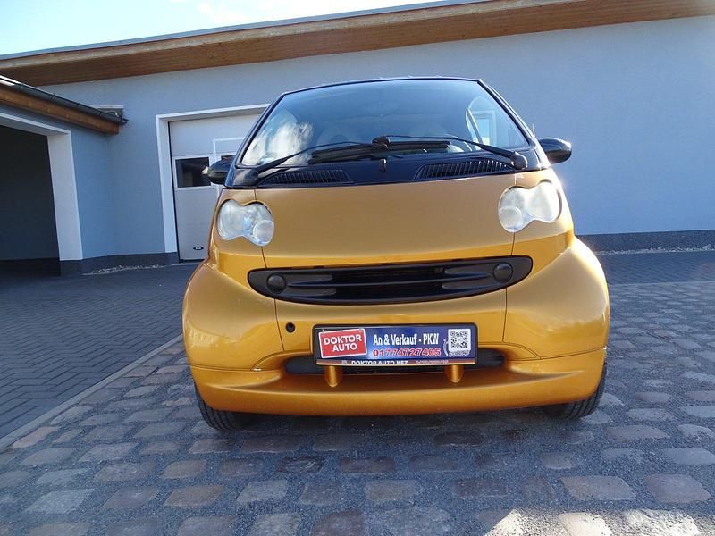 Gold Gebraucht 2007 Smart ForTwo Coupé Coupé | 899 € - Bild 1/4