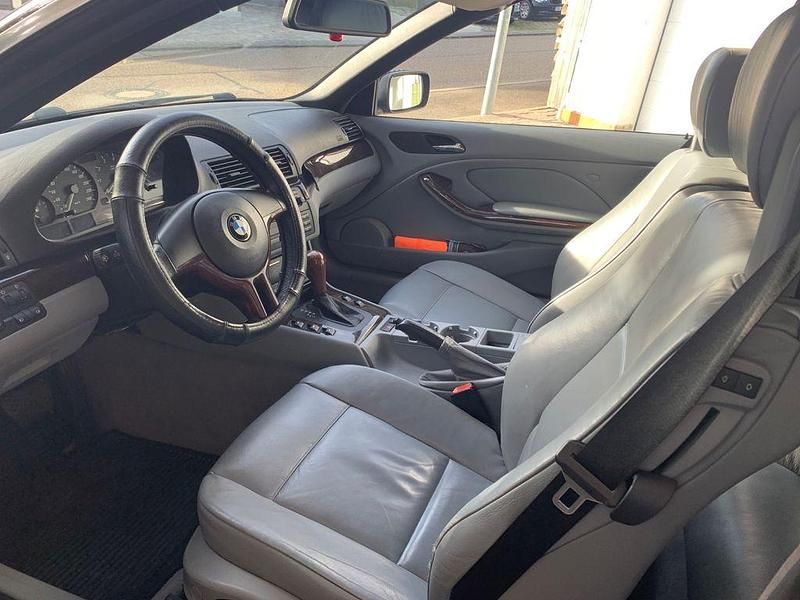 Schwarz Gebraucht 2001 BMW 325 Cabriolet Cabrio | 8.600 € (Guter Preis) - Bild 1/4