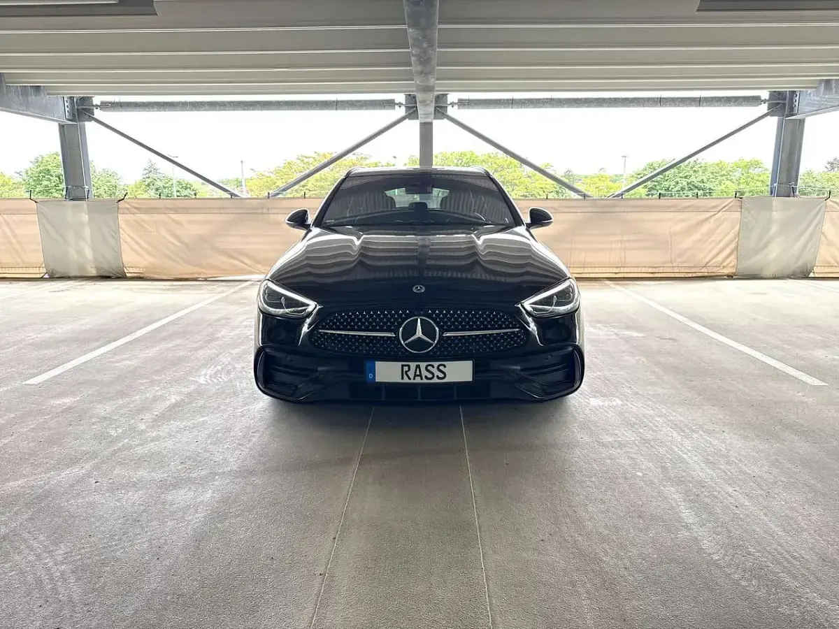 Gebraucht Mercedes C200 AMG line 163 PS (119 kW) 2022 Schwarz Kombi
