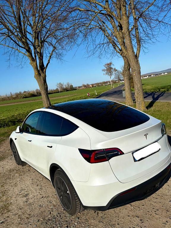 Gebraucht Tesla Model Y RWD 188 kW (256 PS) 2023 Weiß SUV