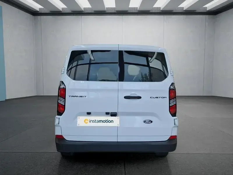 Gebraucht Ford Transit Custom 136 PS (100 kW) 2025 Weiß Van / Kleinbus