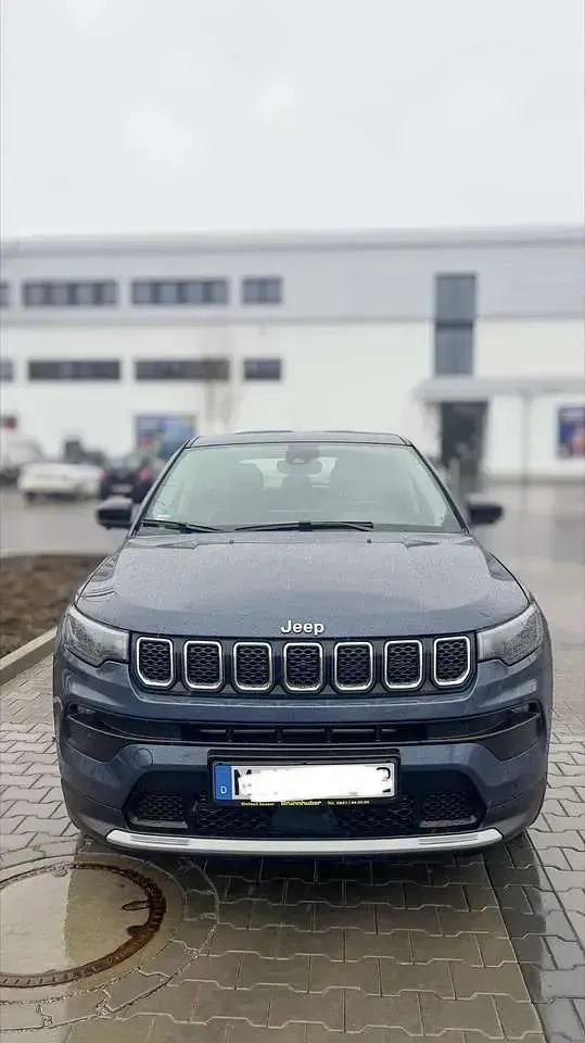 Gebraucht Jeep Compass Altitude 131 PS (96 kW) 2024 Blau SUV