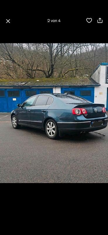 Gebraucht VW Passat 140 PS (102 kW) 2007 Blau Limousine