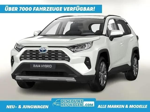 Platinum pearlwhite metallic Neu 2025 Toyota RAV4 Hybrid Team SUV | 40.291 € (Guter Preis) - Bild 1/3