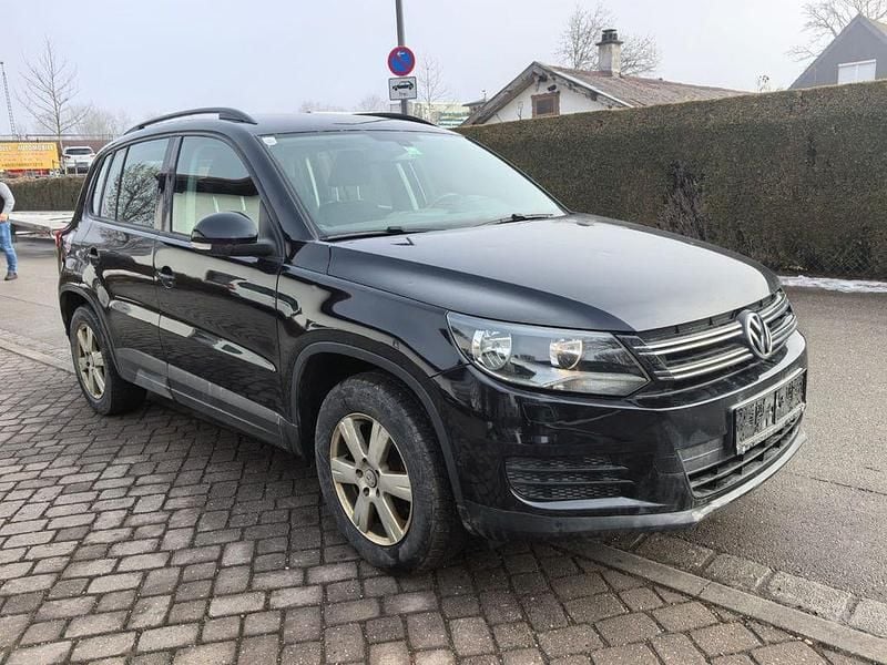 Schwarz Gebraucht 2012 VW Tiguan Trendline SUV | 5.999 € (Superpreis) - Bild 1/4