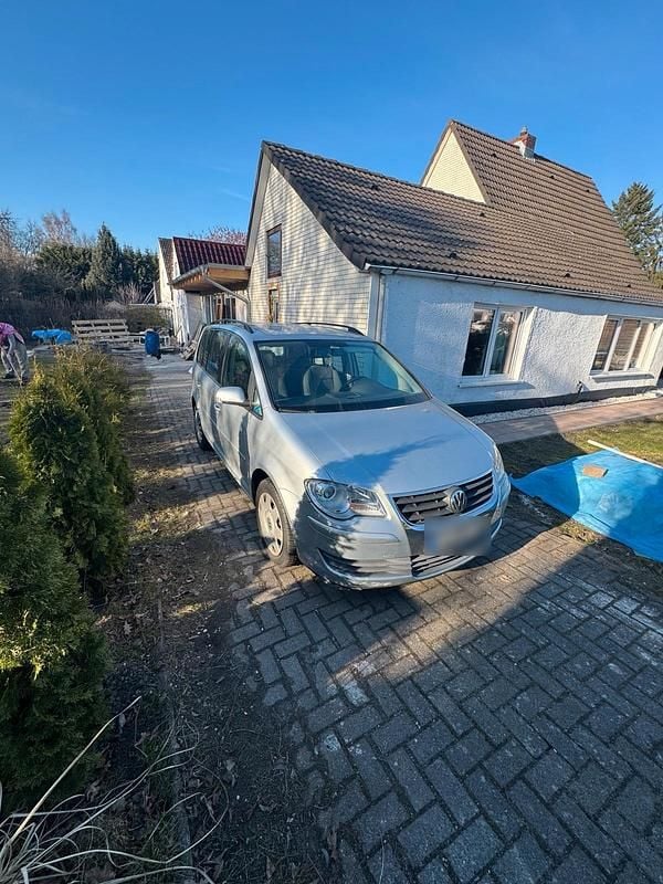 Gebraucht VW Touran 75 PS (55 kW) 2008 Silber Van / Kleinbus