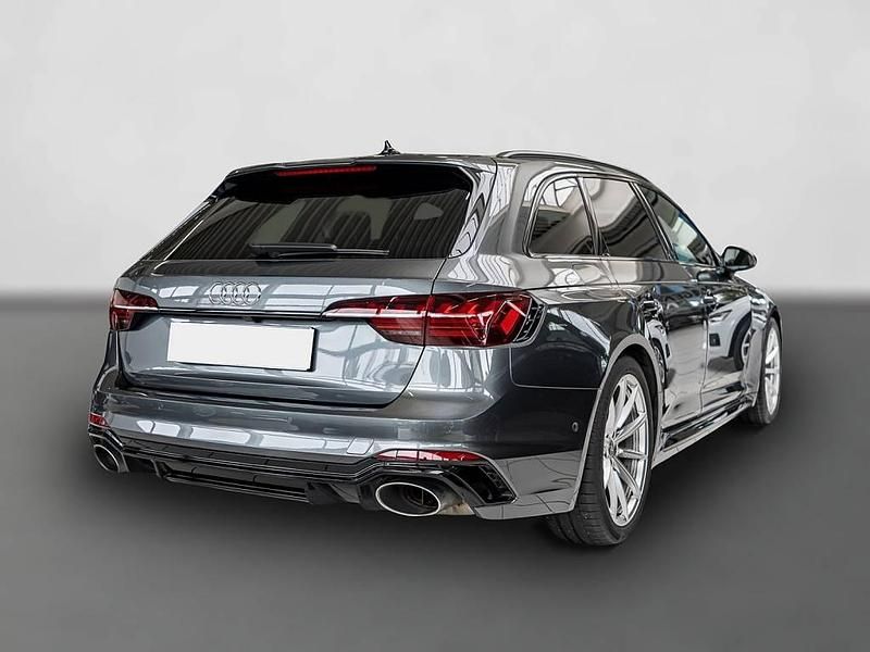 Gebraucht Audi RS4 450 PS (330 kW) 2024 Grau Kombi
