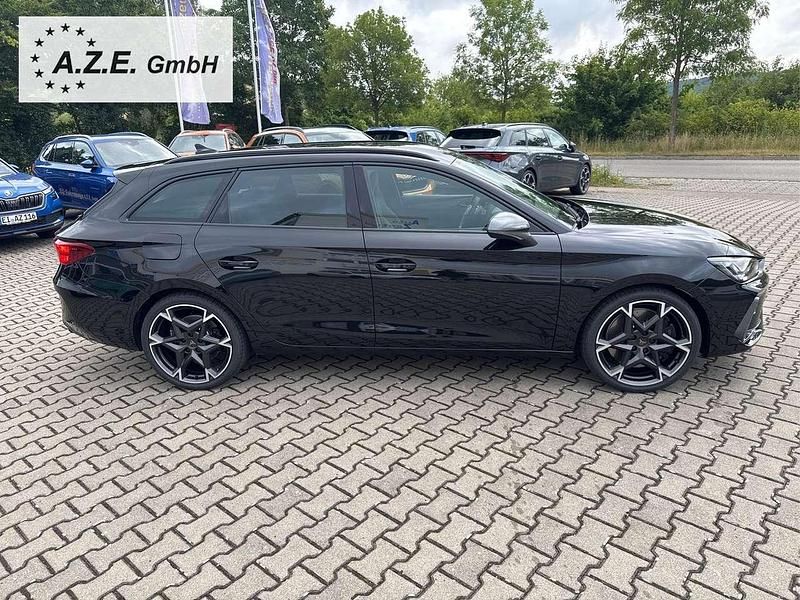Neu Cupra Leon VZ 333 PS (244 kW) 2025 Schwarz Limousine