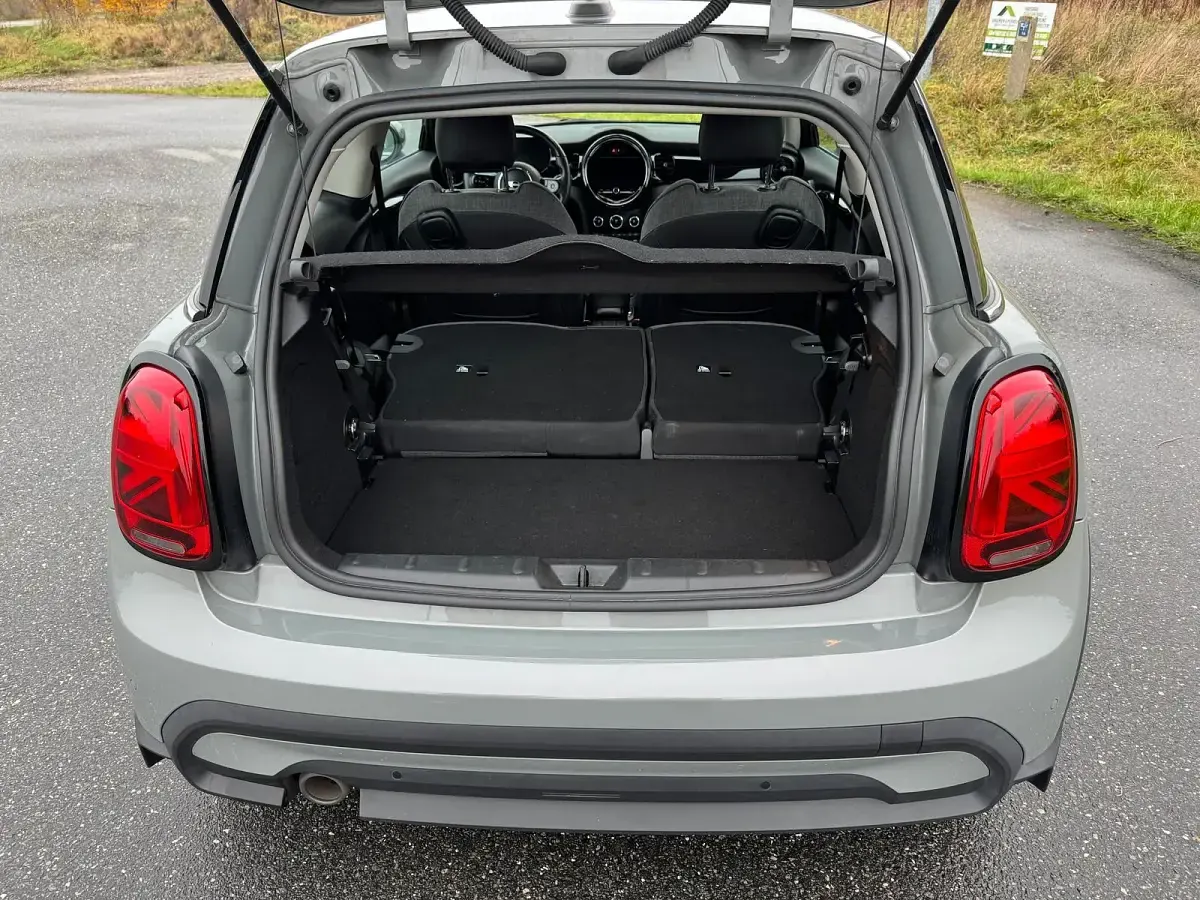 Używany Mini Cooper 136 KM (100 kW) 2021 Szary Hatchback