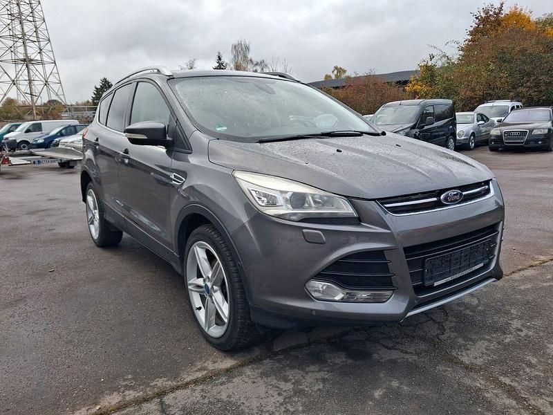 Gebraucht Ford Kuga Titanium 163 PS (119 kW) 2013 Grau SUV