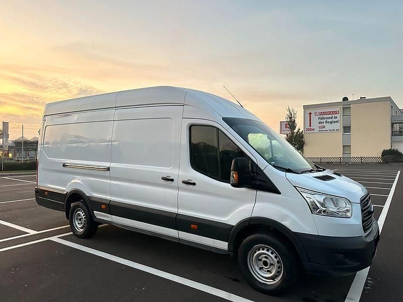 Weiß Gebraucht 2019 Ford Transit Van / Kleinbus | 10.400 € (Superpreis) - Bild 1/4