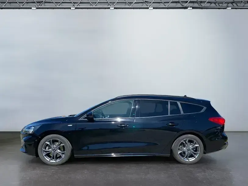Używany Ford Focus ST-Line 151 KM (111 kW) 2019 Czarny Sedan/Limuzyna
