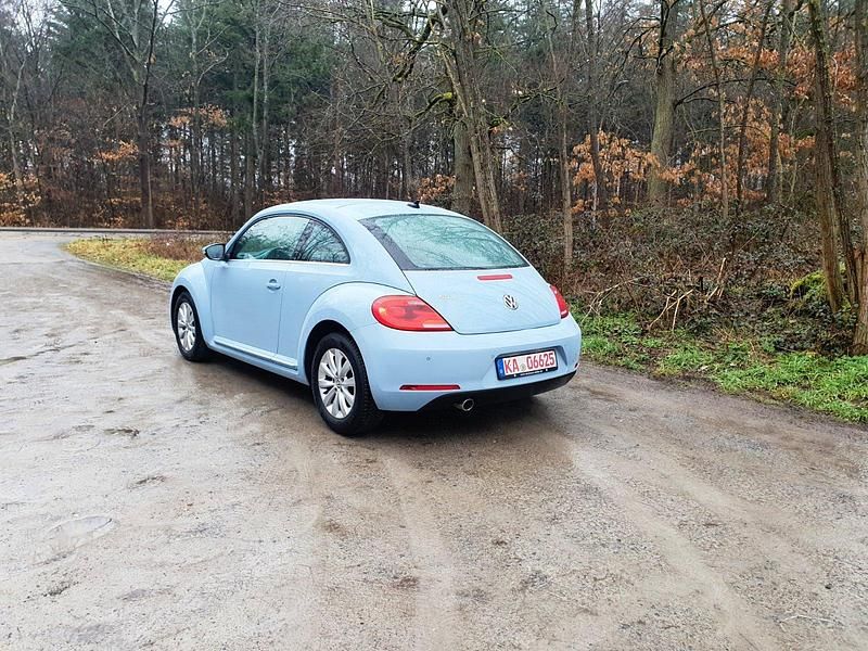 Gebraucht VW Beetle 105 PS (77 kW) 2012 Blau Kleinwagen