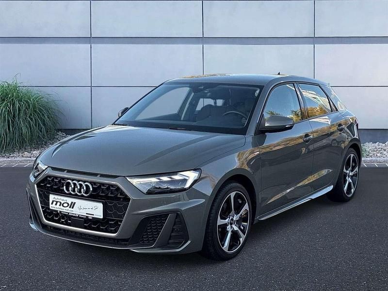 Chronosgrau metallic Gebraucht 2023 Audi A1 S-Line Kleinwagen | 25.950 € (Fairer Preis) - Bild 1/4