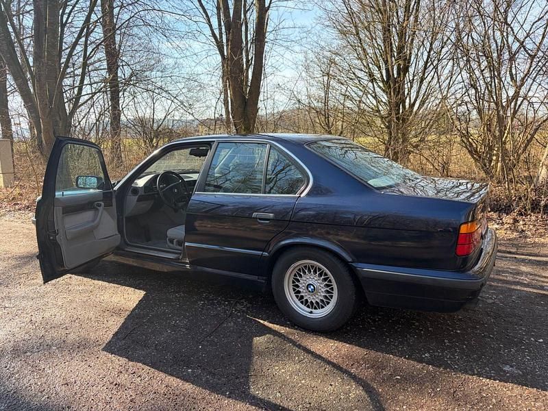 Gebraucht BMW 540 286 PS (210 kW) 1995 Blau Limousine