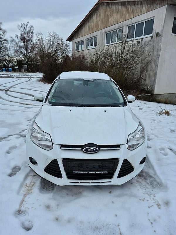 Gebraucht Ford Focus 2014 Weiß Kombi