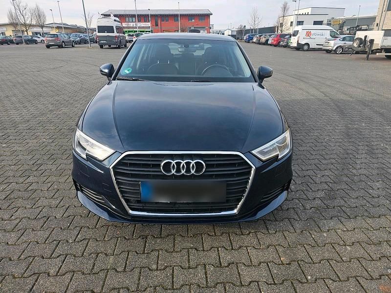 Usata Audi A3 116 CV (85 kW) 2017 Blu Berlina