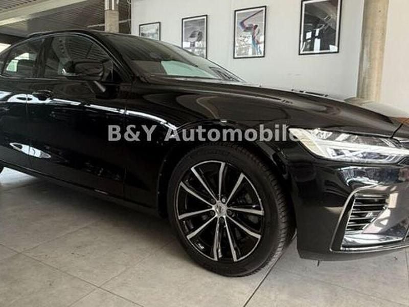 Gebraucht Mercedes E200 146 PS (107 kW) 2023 Andere Limousine