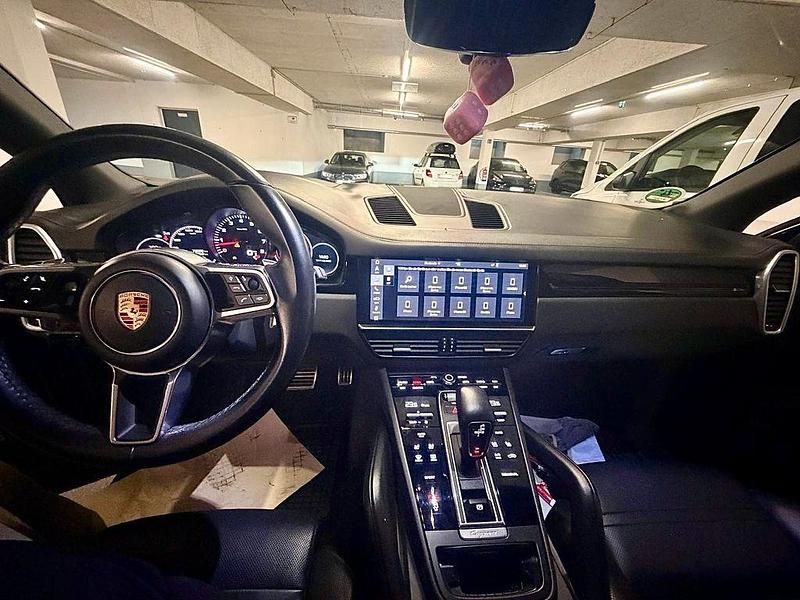 Gebraucht Porsche Cayenne 441 PS (324 kW) 2019 Schwarz SUV