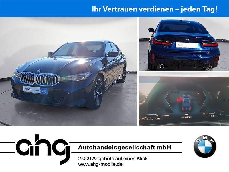 Blau Gebraucht 2022 BMW 330e Sport Line Limousine | 35.860 € (Teuer) - Bild 1/3