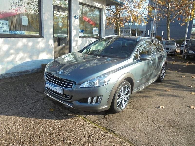 Grau Gebraucht 2013 Peugeot 508 Business-Line Kombi | 5.950 € - Bild 1/4