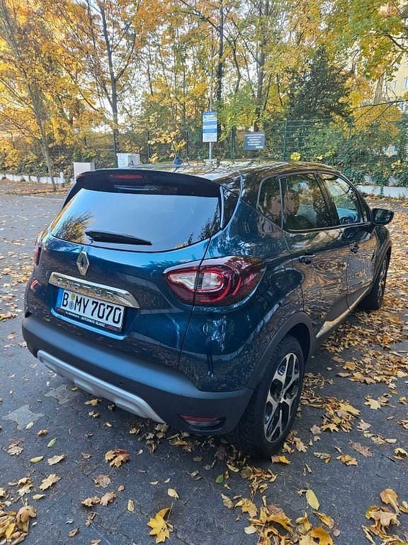 Gebraucht Renault Captur Intens 154 PS (113 kW) 2019 Blau SUV