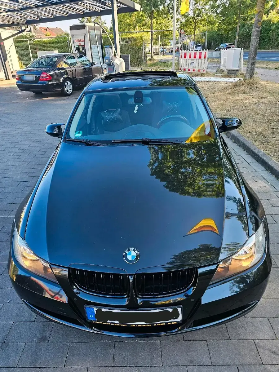 Gebraucht BMW 318 129 PS (94 kW) 2006 Schwarz Limousine