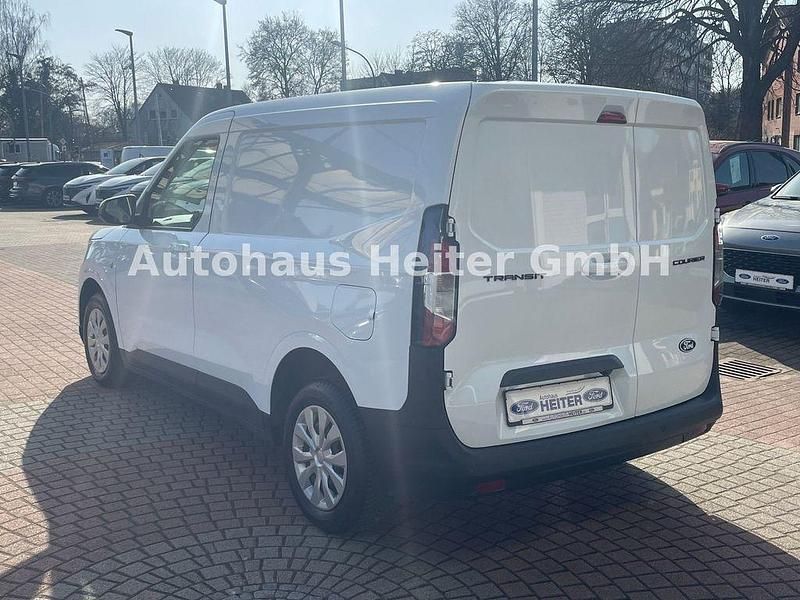 Gebraucht Ford Transit Trend 101 PS (74 kW) 2024 Weiß Kleinwagen