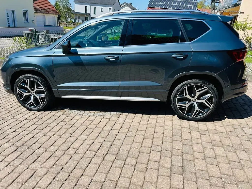 Gebraucht Seat Ateca 4Drive 190 PS (139 kW) 2019 Grau SUV