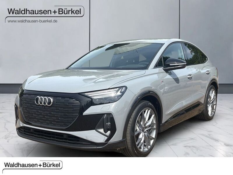 Grau Gebraucht 2022 Audi Q4 Sportback e-tron Performance SUV | 33.590 € (Fairer Preis) - Bild 1/4
