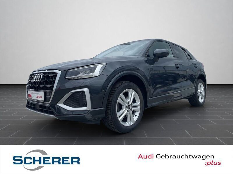 Manhattangrau metallic (metallic) Gebraucht 2023 Audi Q2 Ambiente SUV | 25.300 € (Fairer Preis) - Bild 1/4