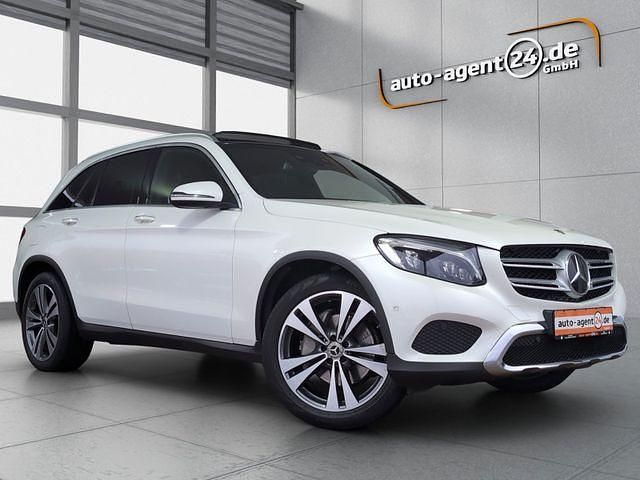 Gebraucht Mercedes GLC350 Exclusive 258 PS (189 kW) 2017 Designo diamantweiß bright metallic (mb 9799) SUV