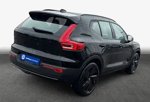 Używany Volvo XC40 Plus 163 KM (119 kW) 2025 Czarny SUV