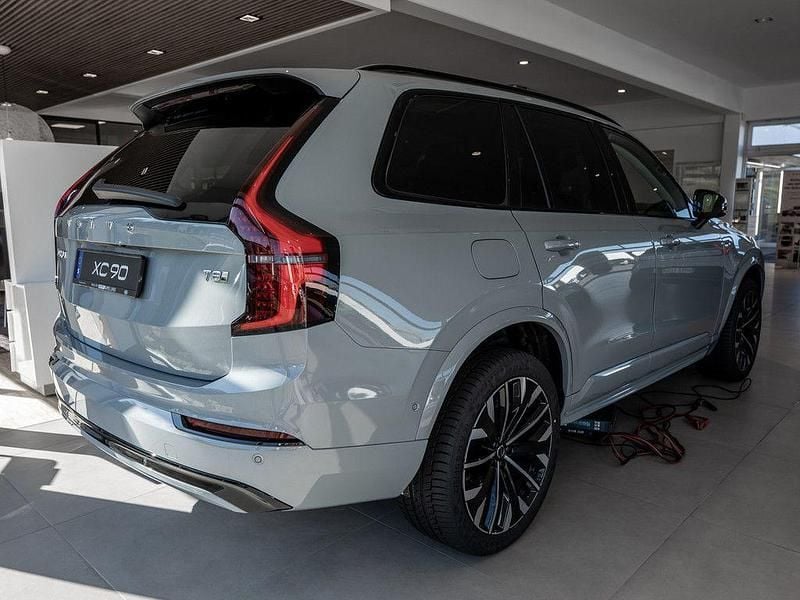 Neu Volvo XC90 Plus 455 PS (334 kW) 2025 Grau SUV
