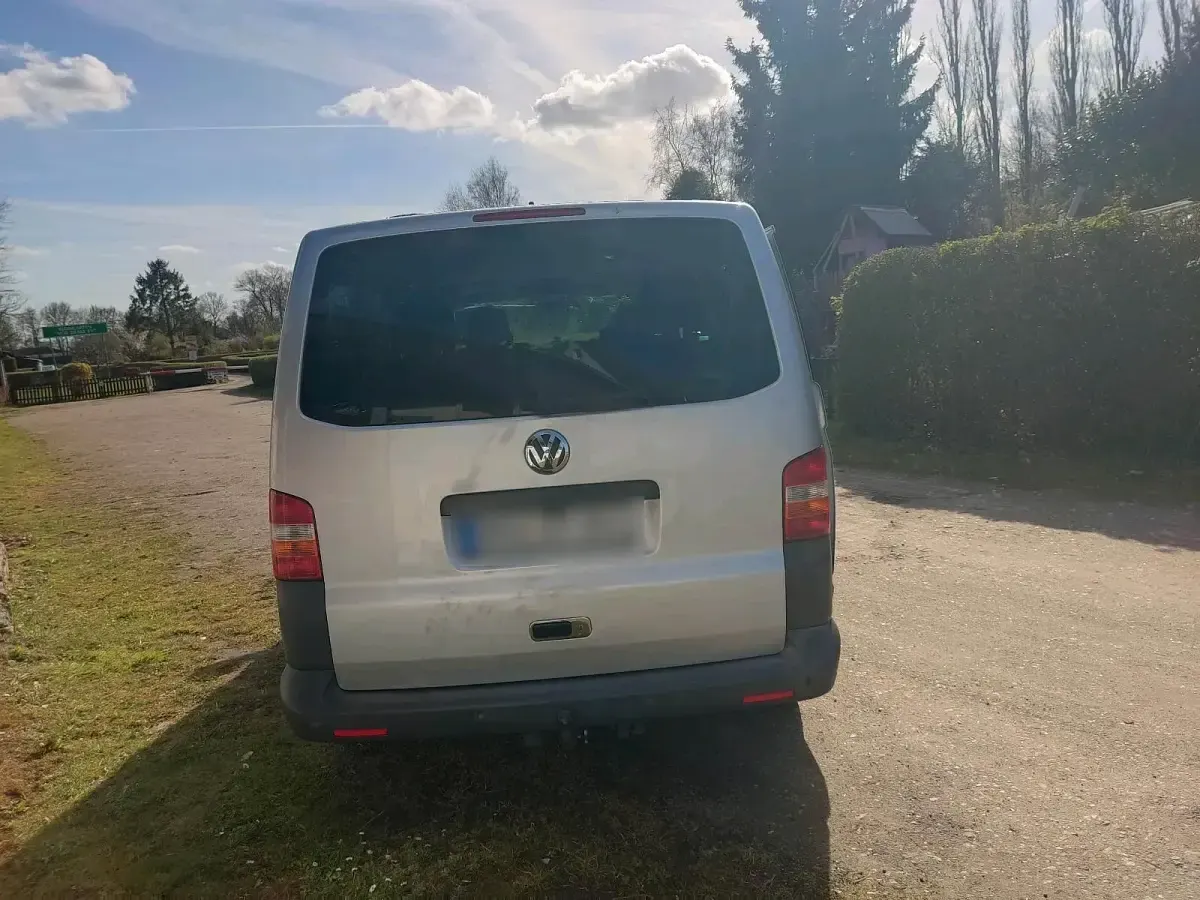 Gebraucht VW Caravelle 131 PS (96 kW) 2010 Grün Van