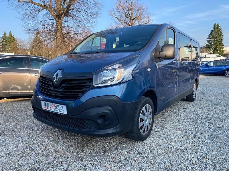 Gebraucht Renault Trafic 116 PS (85 kW) 2015 Blau Van / Kleinbus