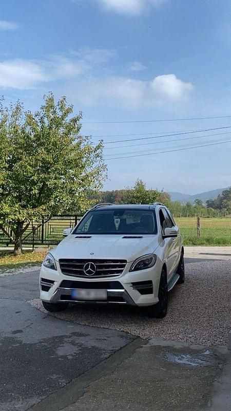 Gebraucht Mercedes ML350 258 PS (189 kW) 2014 Weiß SUV
