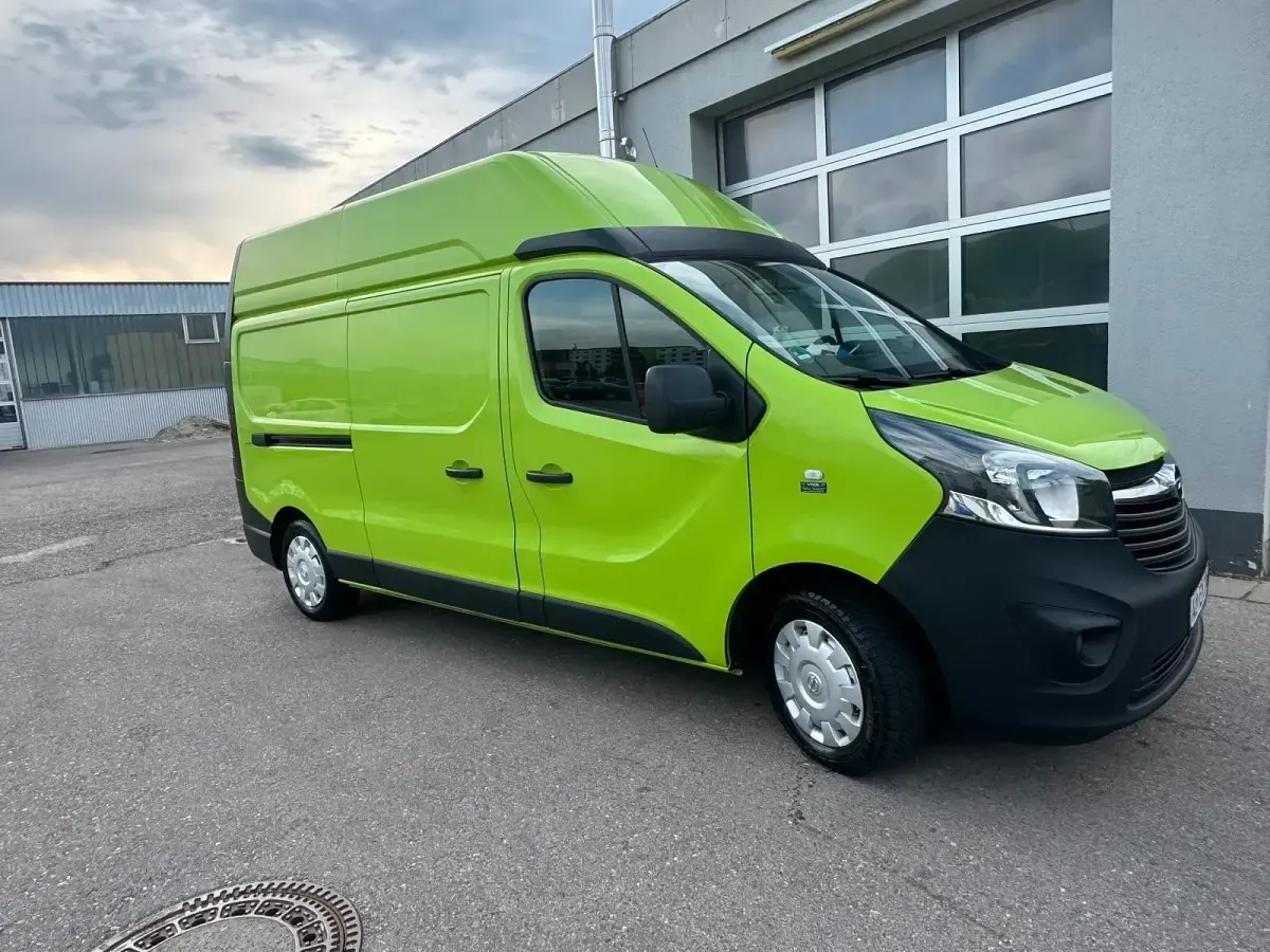 Gebraucht Opel Vivaro-e Combi 145 PS (106 kW) 2019 Grün Van / Kleinbus
