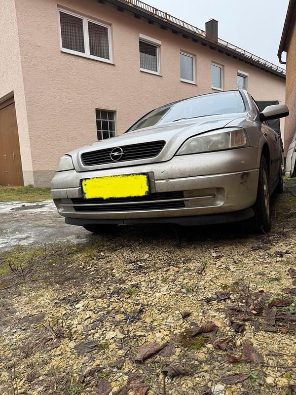Gebraucht Opel Astra 105 PS (77 kW) 2002 Grau Limousine